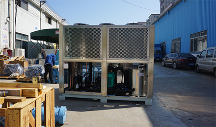 首次安裝冷水機(jī)需要注意什么？安裝工業(yè)冷水機(jī)注意事項(xiàng)有哪些？